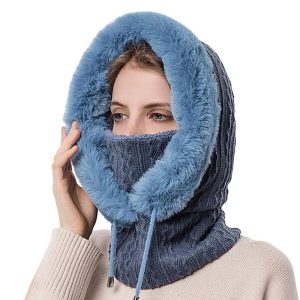 Cagoule Femme Bleue en Tricot